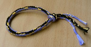 'Doug's Braid' - 7-loop round spanish-type fingerloop braid, loopbraider.com