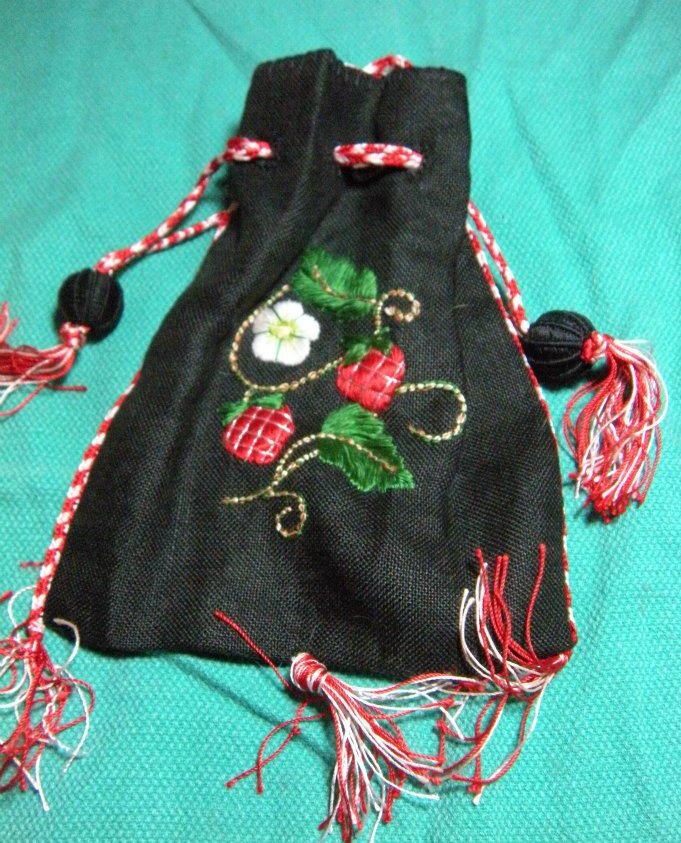 Julie's silk purse with finger loop braids