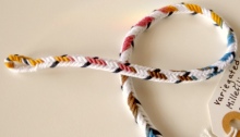 D-shaped 7-loop braid, asymmetrical color-pattern