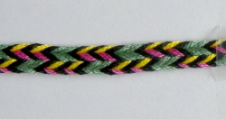 7-loop triangle braid