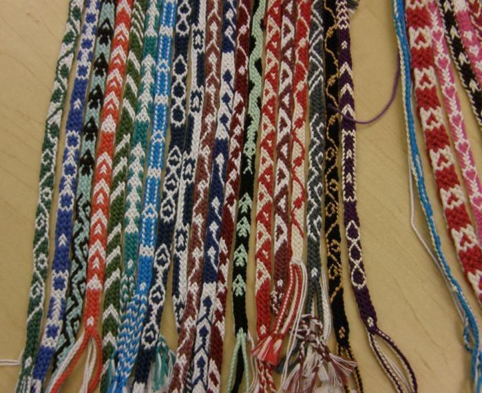 8-loop pick-up braids, loopbraider.com, photo by Laverne Waddington