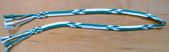 Flat 7-loop combination pattern of All-Dark-Up and Dark-Light Alternations, loopbraider.com